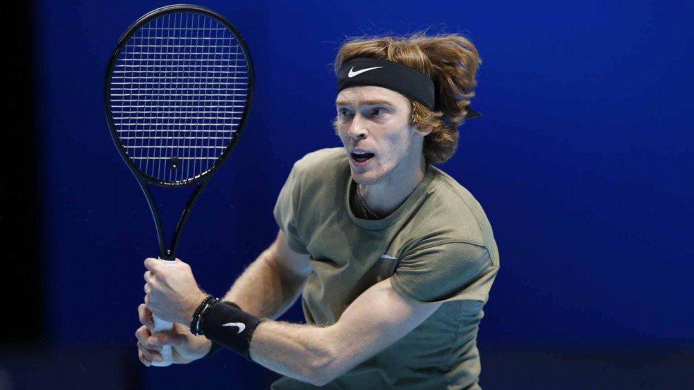 相比之下 相比之下